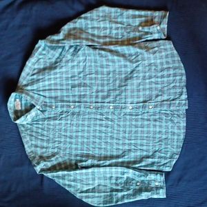 Faherty buttoned down shirt